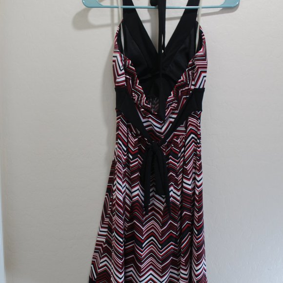 Speechless Black/Red Halter Dress size S Small - Picture 2 of 4